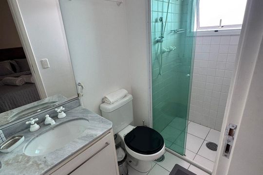 Banheiro de apartamento à venda com 1 quarto, 70m² em Sumarezinho, São Paulo
