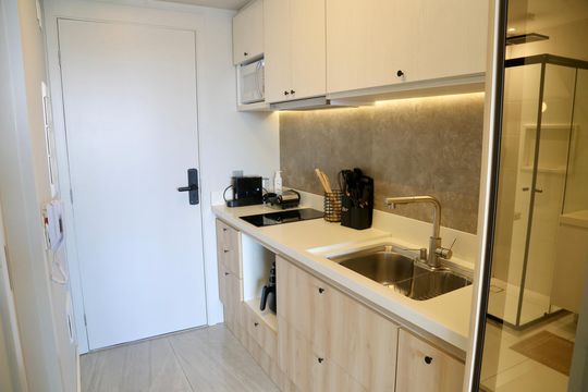 Cozinha de kitnet/studio à venda com 1 quarto, 23m² em Santo Amaro, São Paulo