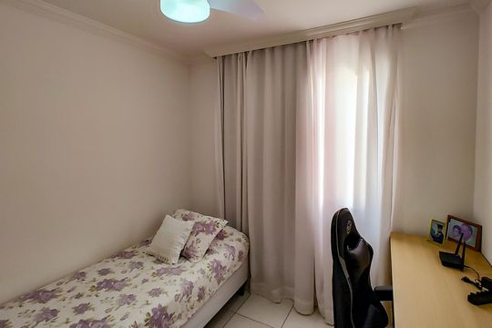 Apartamento à venda com 3 quartos, 145m² em Planalto, Belo Horizonte
