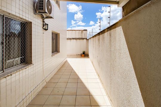 Apartamento à venda com 3 quartos, 145m² em Planalto, Belo Horizonte