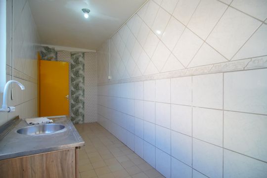 Cozinha de kitnet/studio à venda com 1 quarto, 28m² em Centro, São Leopoldo