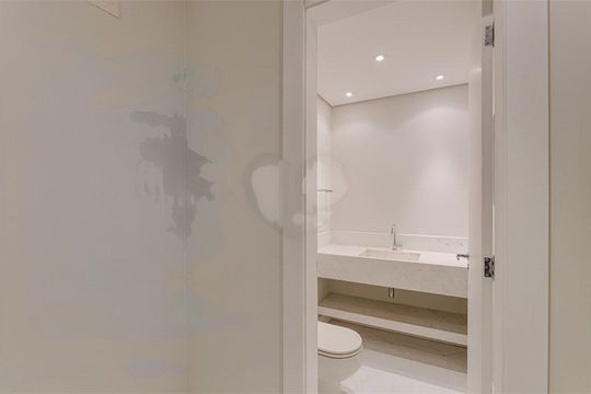 Apartamento à venda com 4 quartos, 208m² em Alto da Boa Vista, São Paulo