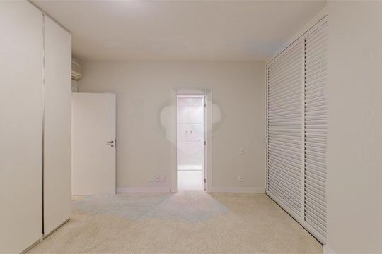 Apartamento à venda com 4 quartos, 208m² em Alto da Boa Vista, São Paulo