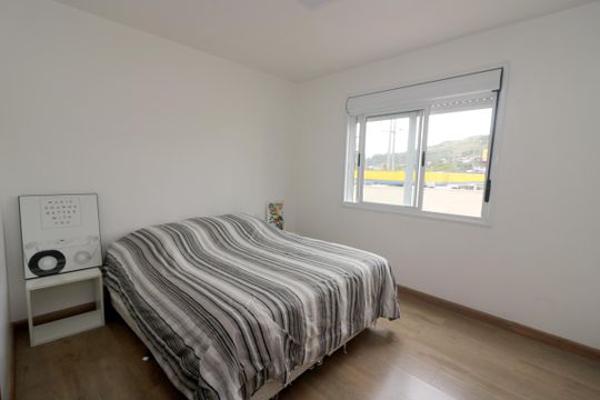 Quarto Suíte de apartamento à venda com 2 quartos, 79m² em Partenon, Porto Alegre