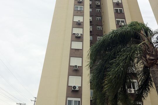 Fachada do bloco de apartamento à venda com 2 quartos, 79m² em Partenon, Porto Alegre