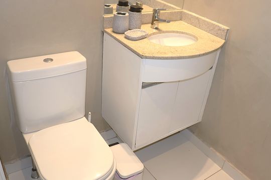 Banheiro de kitnet/studio à venda com 1 quarto, 30m² em Bela Vista, São Paulo