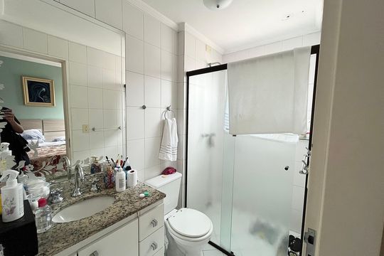 Banheiro 1 de apartamento à venda com 2 quartos, 68m² em Chora Menino, São Paulo