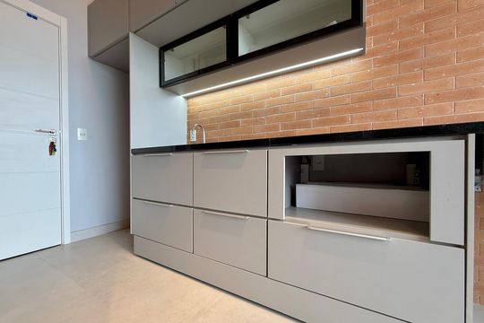 Cozinha de kitnet/studio para alugar com 1 quarto, 29m² em Jardim das Acacias, São Paulo