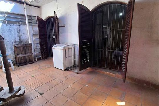 Casa à venda com 3 quartos, 230m² em Jardim Marisa, São Paulo