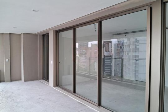 Apartamento à venda com 3 quartos, 150m² em Indianópolis, São Paulo
