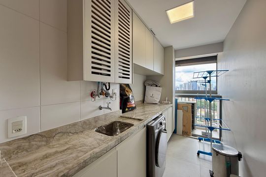 Área de Serviço de apartamento à venda com 3 quartos, 120m² em Santo Amaro, São Paulo