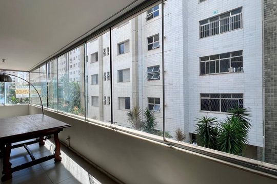 Varanda de apartamento à venda com 4 quartos, 350m² em Lourdes, Belo Horizonte
