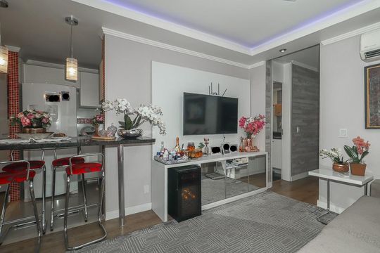 Sala de apartamento à venda com 3 quartos, 69m² em Humaitá, Porto Alegre