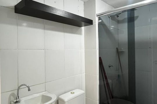 Banheiro 2 de apartamento para alugar com 3 quartos, 90m² em Marechal Rondon, Canoas