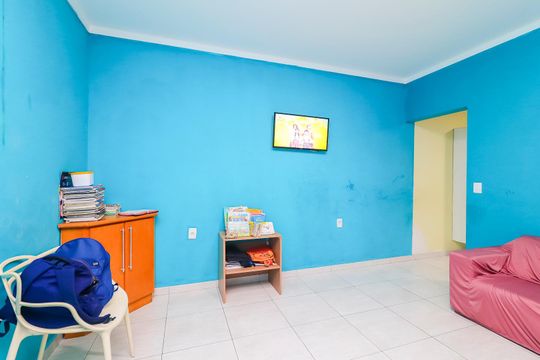 Sala de casa para alugar com 2 quartos, 136m² em Itaquera, São Paulo