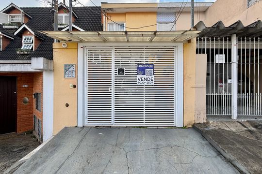 Fachada  de casa à venda com 3 quartos, 90m² em Jardim Aeroporto, São Paulo