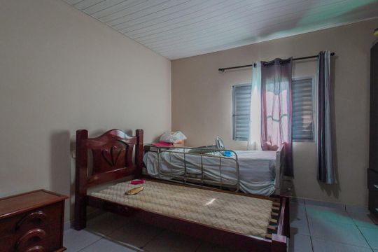 Quarto 1 de casa para alugar com 2 quartos, 130m² em Jardim Miranda D’aviz, Mauá