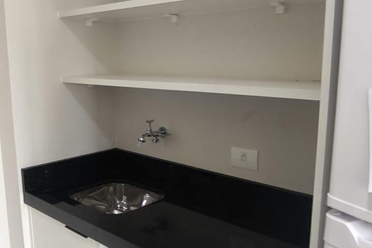 Apartamento para alugar com 1 quarto, 42m² em Água Verde, Curitiba