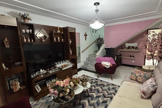 Sala de casa à venda com 3 quartos, 175m² em Vila Helena, Santo André
