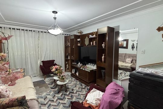 Casa à venda com 3 quartos, 175m² em Vila Helena, Santo André