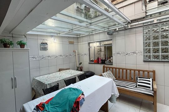 Quintal - Churrasqueira de casa à venda com 3 quartos, 175m² em Vila Helena, Santo André