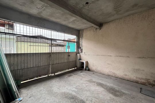 Garagem de casa para alugar com 4 quartos, 125m² em Lajeado, Ferraz de Vasconcelos