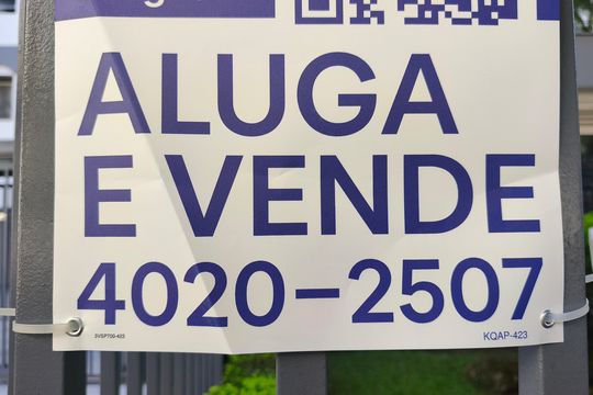 Plaquinha KQAP-423 de apartamento para alugar com 3 quartos, 139m² em Vila Mariana, São Paulo