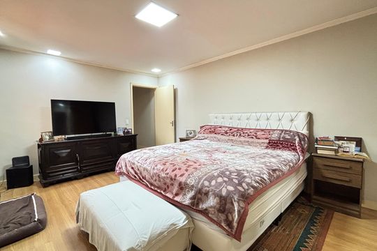 Suíte 2 de casa à venda com 3 quartos, 180m² em Vila Olímpia, São Paulo