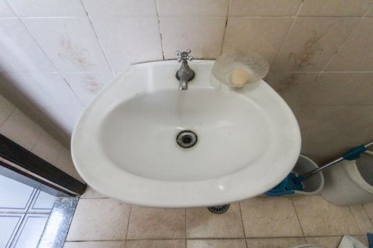 Banheiro de serviço de casa para alugar com 3 quartos, 220m² em Vila Doutor Eiras, São Paulo