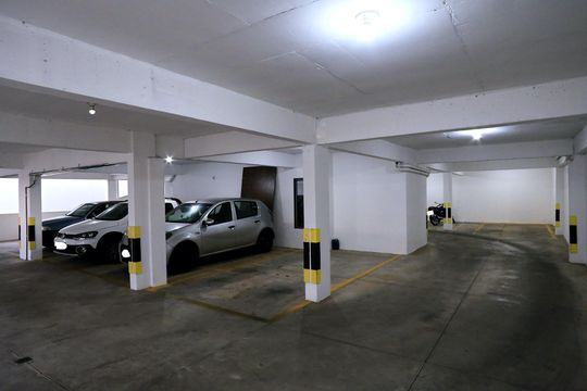 Garagem de apartamento à venda com 2 quartos, 158m² em Sagrada Família, Belo Horizonte