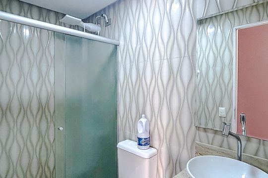 Banheiro de apartamento à venda com 2 quartos, 58m² em Tatuapé, São Paulo