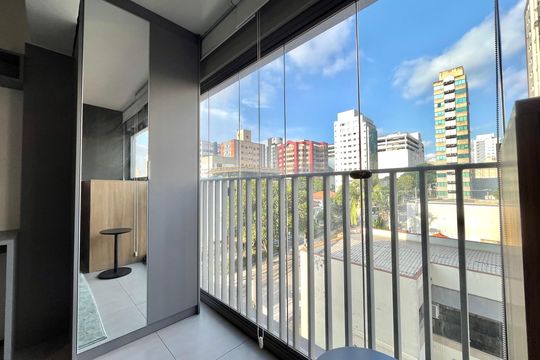 Varanda de kitnet/studio para alugar com 1 quarto, 21m² em Vila Clementino, São Paulo