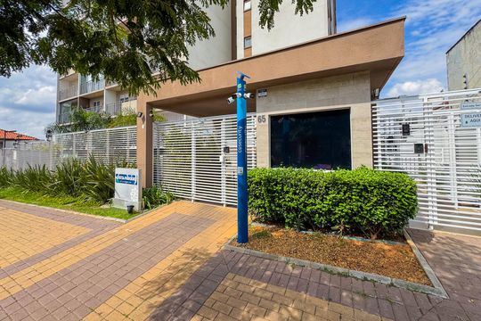 Fachada de apartamento à venda com 1 quarto, 32m² em Jardim da Gloria, São Paulo