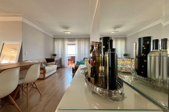 Apartamento para alugar com 3 quartos, 112m² em Jardim Chapadão, Campinas