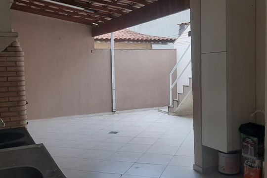 Casa à venda com 4 quartos, 240m² em Nova Petrópolis, São Bernardo do Campo