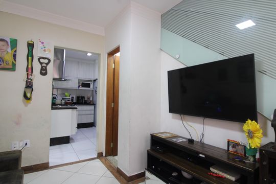 Sala de casa de condomínio à venda com 2 quartos, 64m² em Vila Ré, São Paulo
