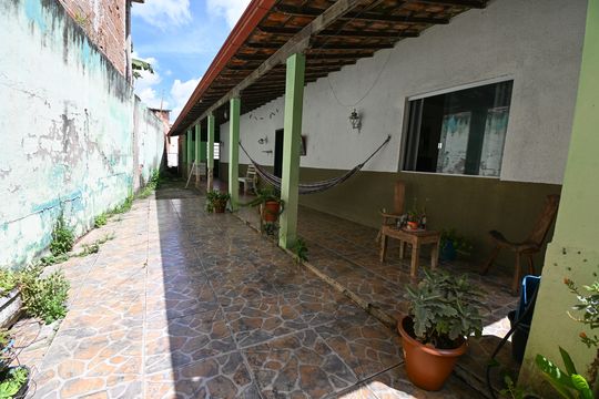 Casa à venda com 4 quartos, 300m² em Tropical, Contagem