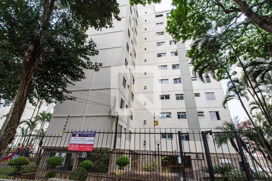 Fachada de apartamento à venda com 3 quartos, 100m² em Vila Monumento, São Paulo