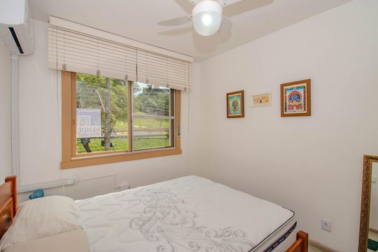 Quarto 2 de apartamento à venda com 2 quartos, 80m² em Jardim do Salso, Porto Alegre