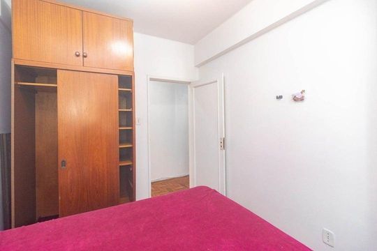Quarto 2 de apartamento para alugar com 2 quartos, 70m² em Moinhos de Vento, Porto Alegre