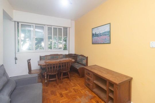Sala de apartamento para alugar com 2 quartos, 70m² em Moinhos de Vento, Porto Alegre
