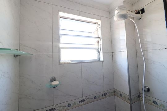 Banheiro de apartamento à venda com 2 quartos, 63m² em Cidade das Flores, Osasco