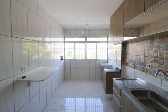 Cozinha e Área de Serviço de apartamento à venda com 2 quartos, 63m² em Cidade das Flores, Osasco