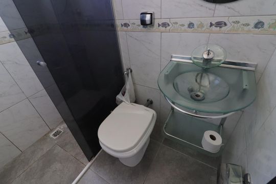 Banheiro de apartamento à venda com 2 quartos, 63m² em Cidade das Flores, Osasco