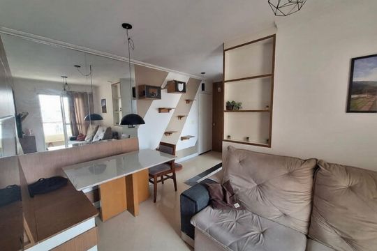 Sala de apartamento à venda com 2 quartos, 48m² em Vila Palmares, Santo André