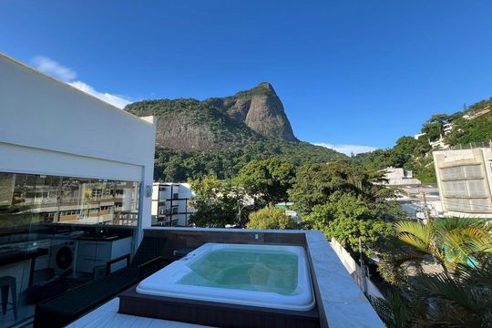 Área externa de apartamento à venda com 2 quartos, 130m² em Joá, Rio de Janeiro