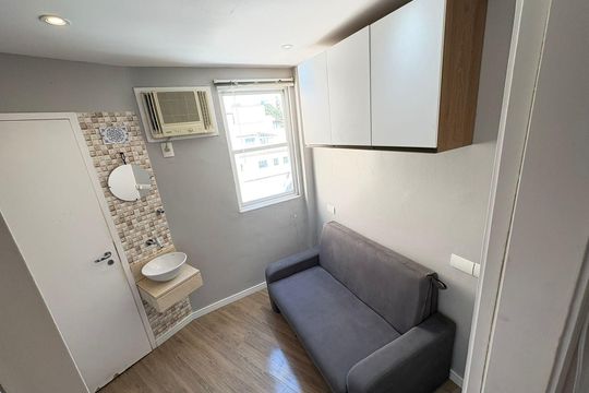 Quarto de apartamento à venda com 2 quartos, 130m² em Joá, Rio de Janeiro