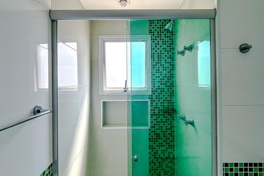 Banheiro da Suíte de apartamento para alugar com 3 quartos, 113m² em Vila Carrão, São Paulo