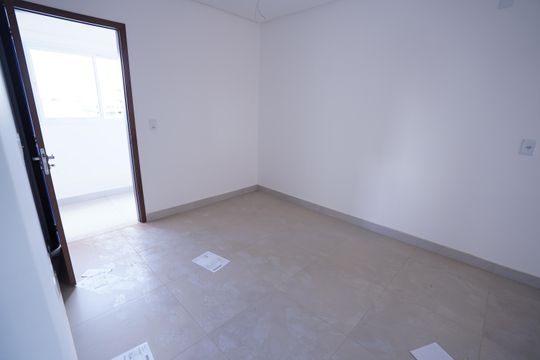 Apartamento para alugar com 2 quartos, 51m² em Vila Rosa, Goiânia