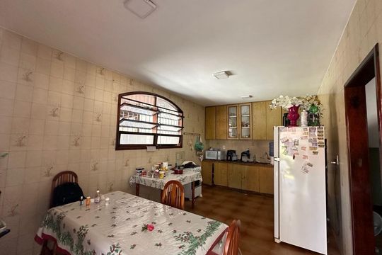 Cozinha de casa de condomínio à venda com 4 quartos, 460m² em Gardênia Azul, Rio de Janeiro